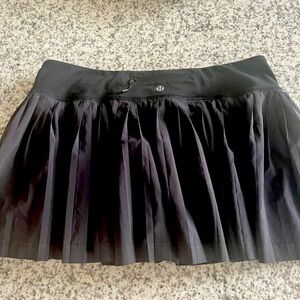 Lululemon pleated tennis skirt